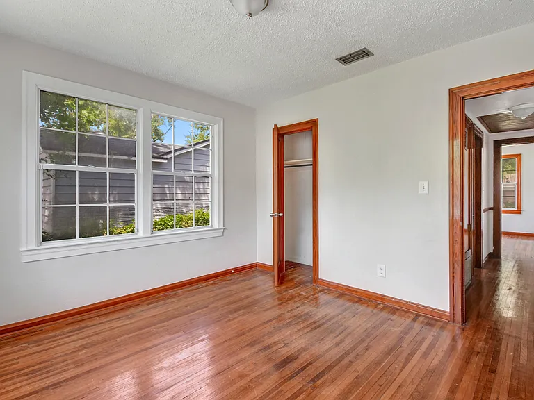 5304 Attleboro St — Photo 12