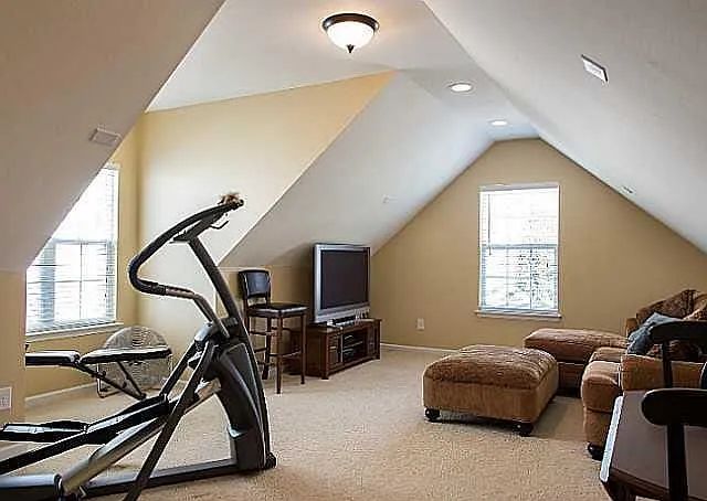 2631 Crosland Hill Dr — Photo 10