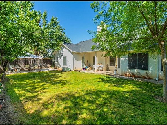 4th image of 8833 N Matus Ave