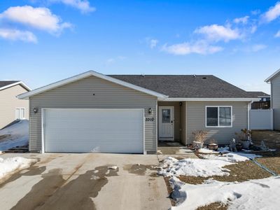 3310 15th St NW, Minot, ND, 58703