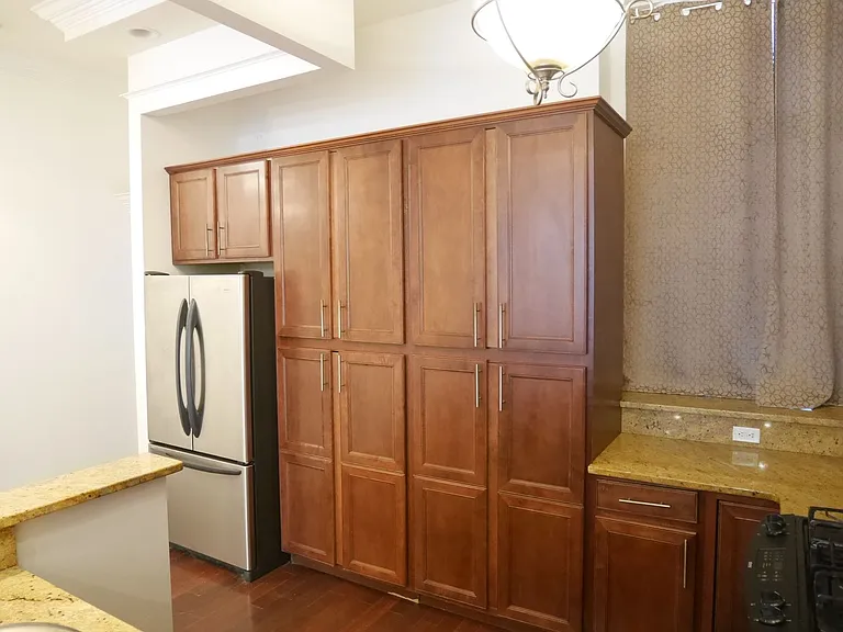 2318 Eutaw Pl #1 — Photo 6
