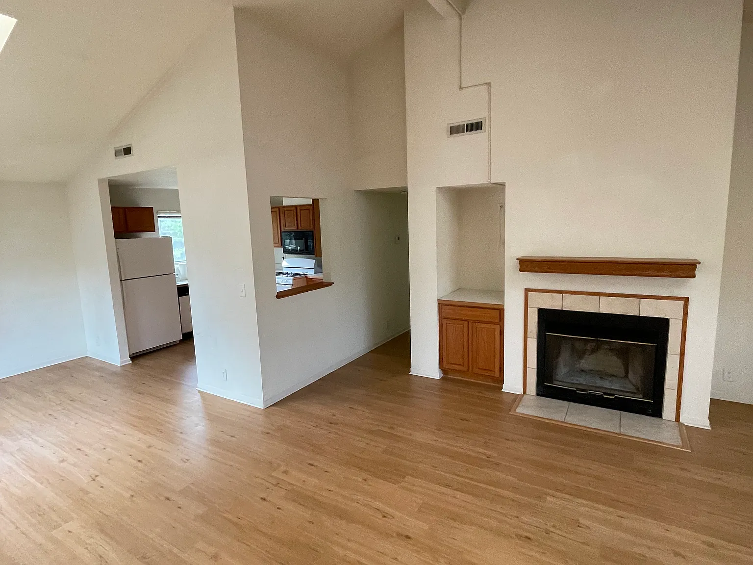 3352 Mission Dr — Photo 4