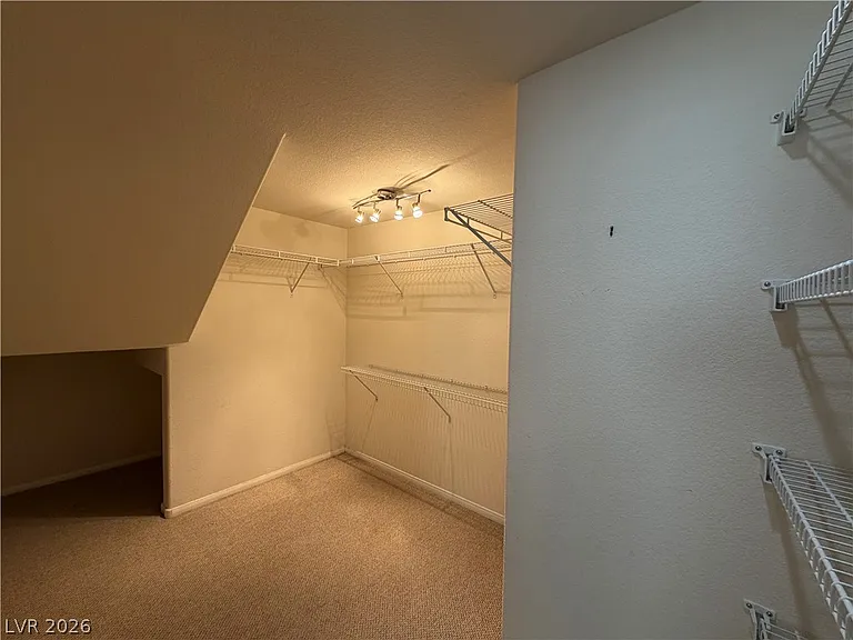 11240 Playa Bonita Ave — Photo 13