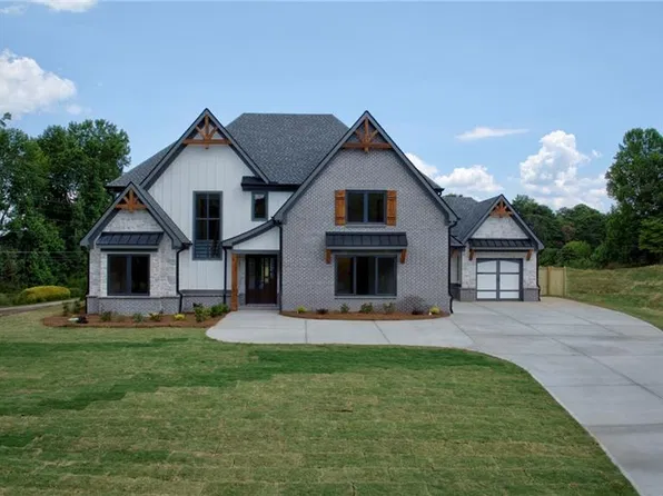 91 Ramey Rd, Sugar Hill, GA 30518