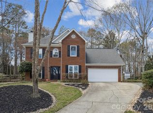 8307 Poplar Grove Cir, Waxhaw, NC 28173