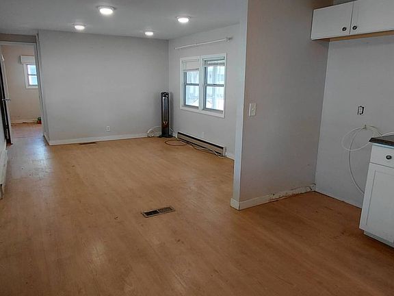 4th image of 1071 Donegan Rd 109-unit 109