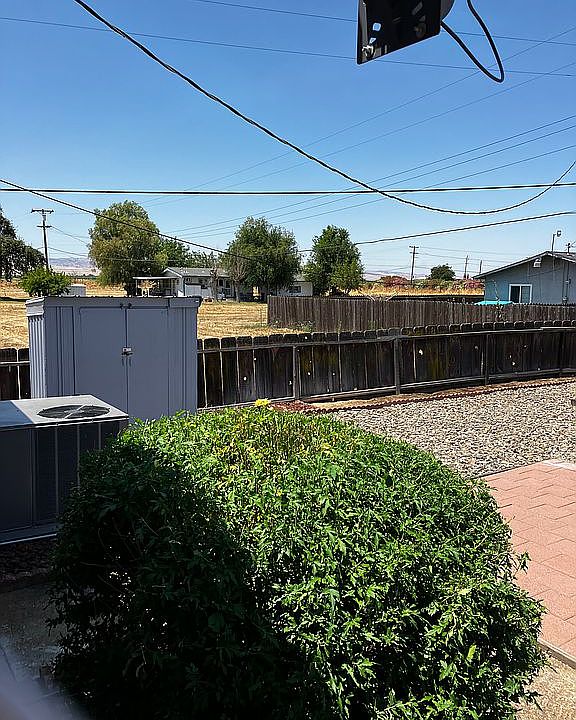 Lot size 50X 100’