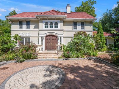 87 Arleigh Road, Great Neck, NY, 11020