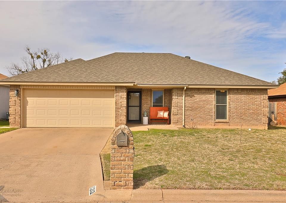 1st image of 1202 Seamans Way