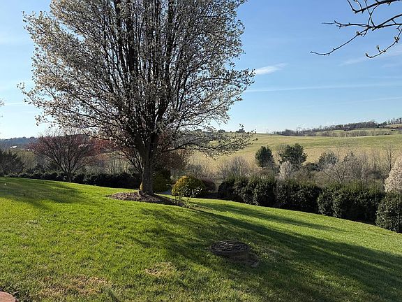 3rd image of 635 Long Meadow Rd