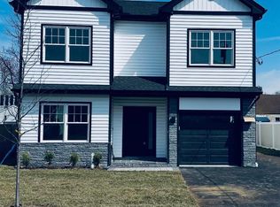 225 Penn Ave, Edison, NJ 08817