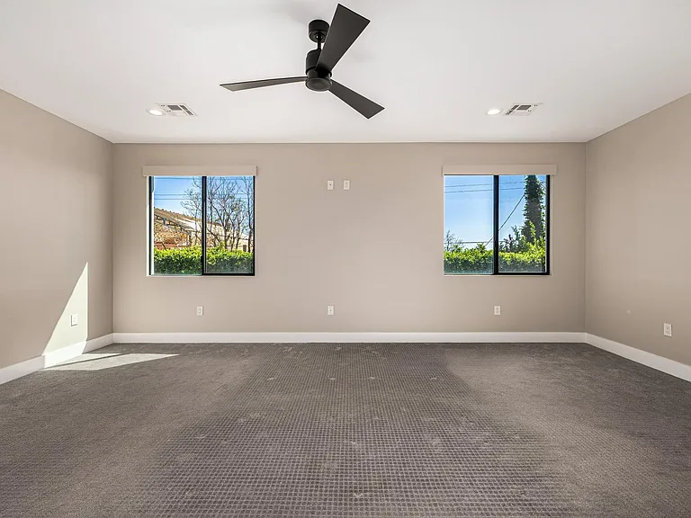3821 E Devonshire Ave — Photo 59