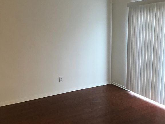 5th image of 5651 Cartwright Ave APT B