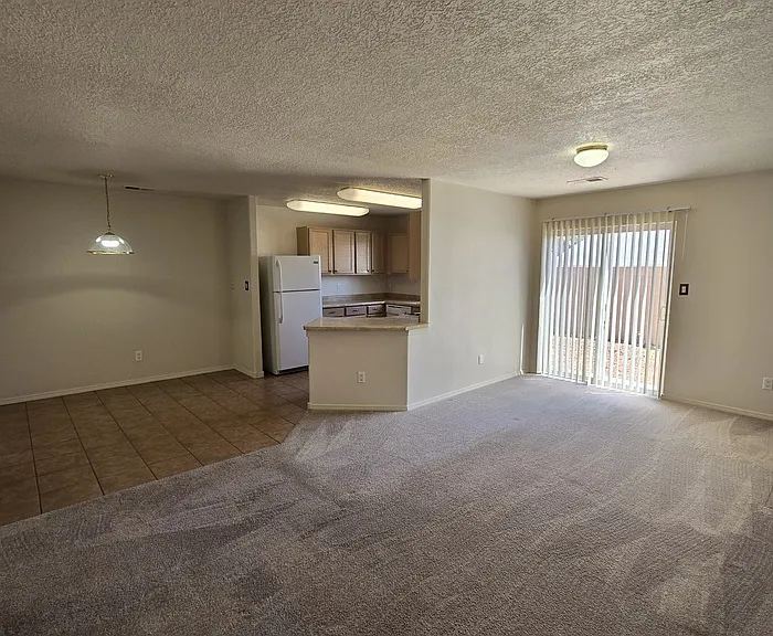 740 Mesa Del Rio St NW — Photo 5