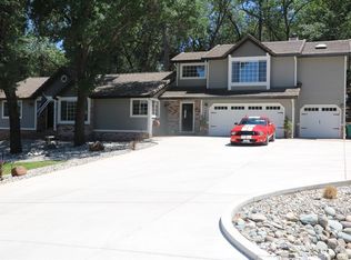 3400 Blossom Ct, Shingle Springs, CA 95682