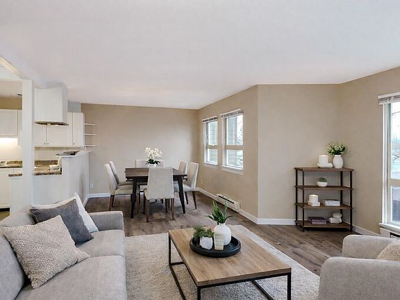 3rd image of 22720 119th Ave #205