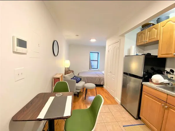 237 E 2nd St APT 1B, New York, NY 10009