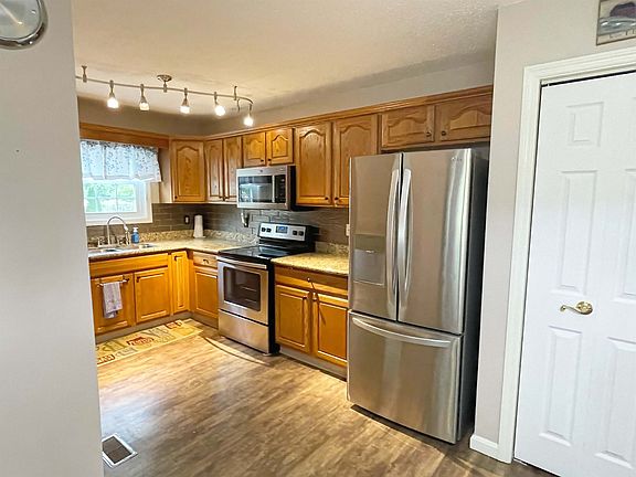 4th image of 292 Francis Avenue Ct