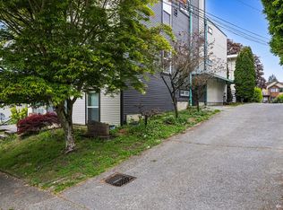 2010 N 78th St APT 201, Seattle, WA 98103
