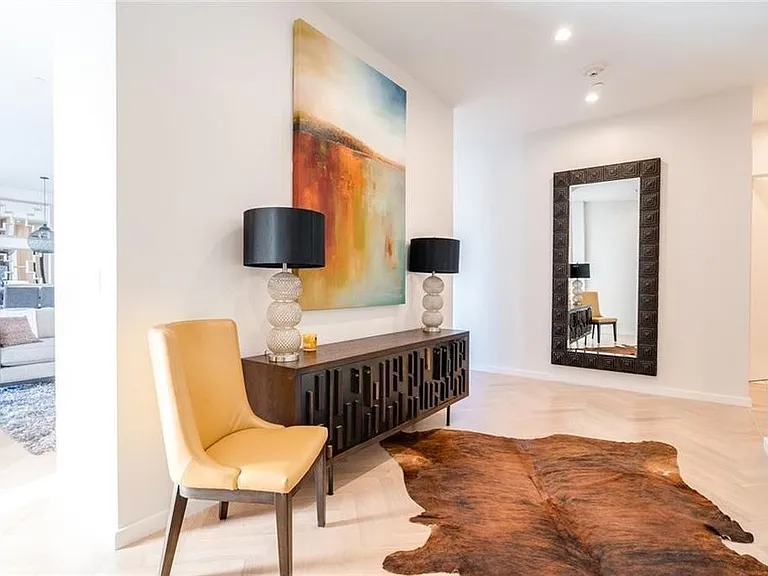 701 N Hudson Ave #500 — Photo 8