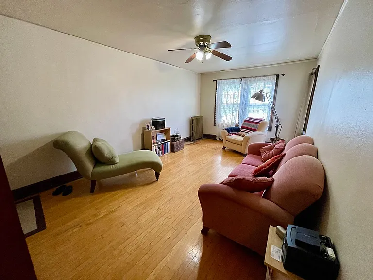2636 N Oakland Ave — Photo 10