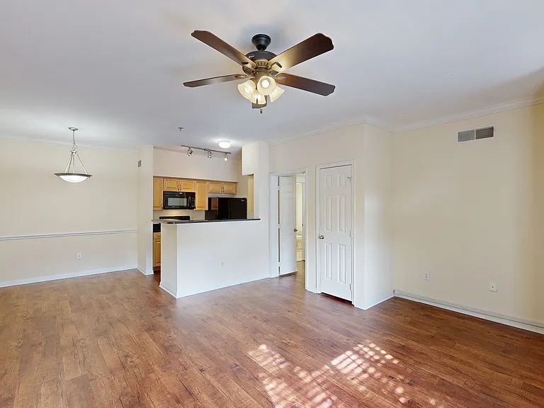 The Carriage Homes at Wyndham — Photo 37
