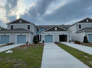 375 Aralia Ln, Jacksonville, FL 32216