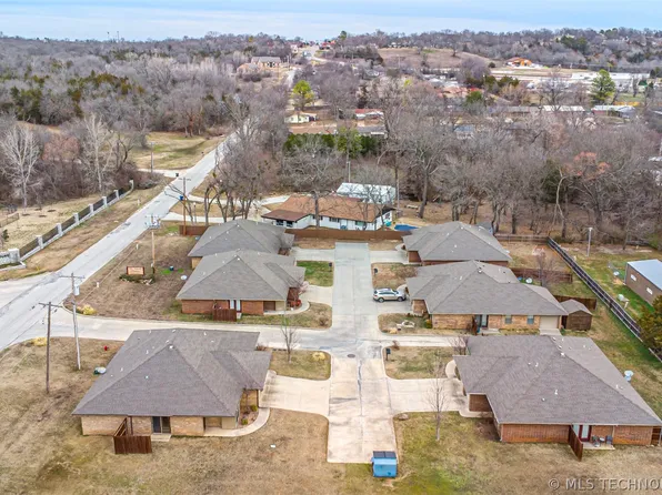 1402 S Mississippi Ave, Ada, OK 74820