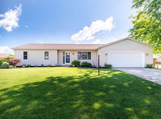 10661 Washtenaw Dr, Osceola, IN