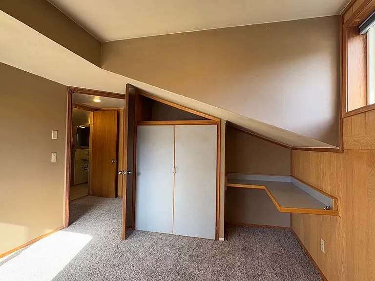 1001 N Brooklane St — Photo 45