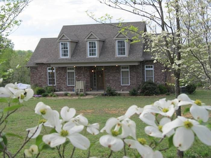 Sits perfect on 5.53acres