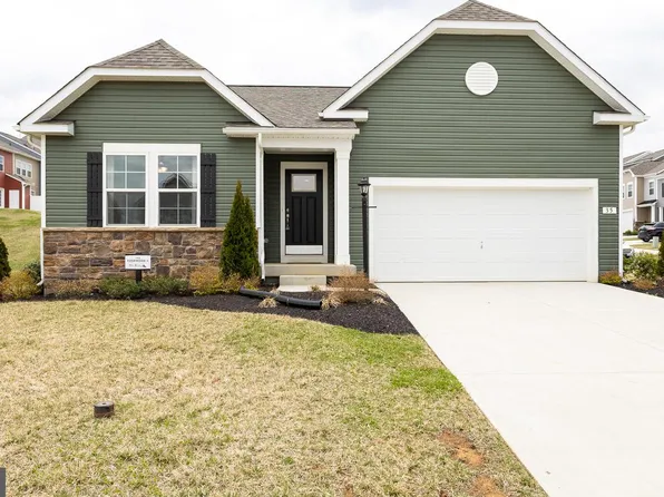 354 Armistead Pl, Charles Town, WV 25414