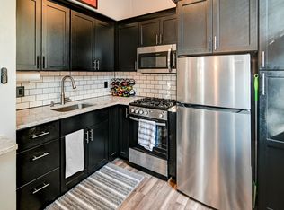 15 E Gilman St #3, Madison, WI 53703