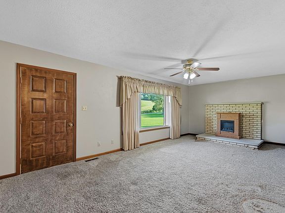 3rd image of 1338 Tiline Rd