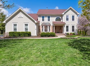 36366 N Old Woods Trl, Gurnee, IL