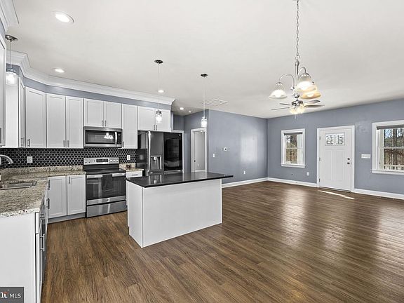 4th image of 820 Kennon Rd