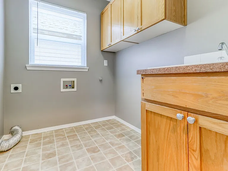 20467 SW Rosemount St — Photo 24