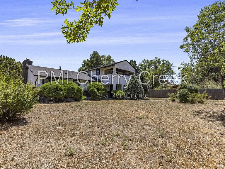 207 S Ursula St — Photo 31