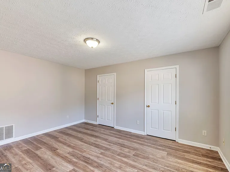 38 Rockport Dr — Photo 26