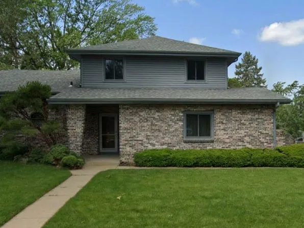 4929 Glenmorrie Dr, Omaha, NE 68157