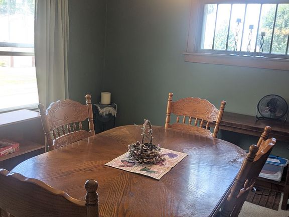 5th image of 247 Bachtel St SW