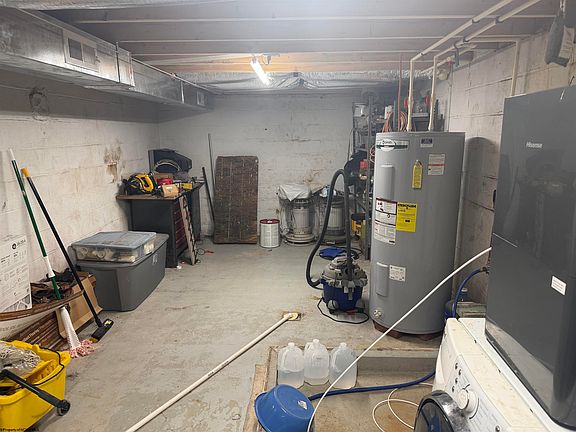 5th image of 1720 Shoemaker Cole Rd