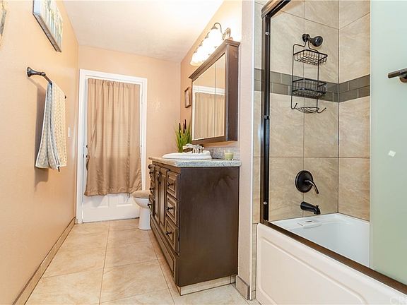 5th image of 13547 Phillippi Ave