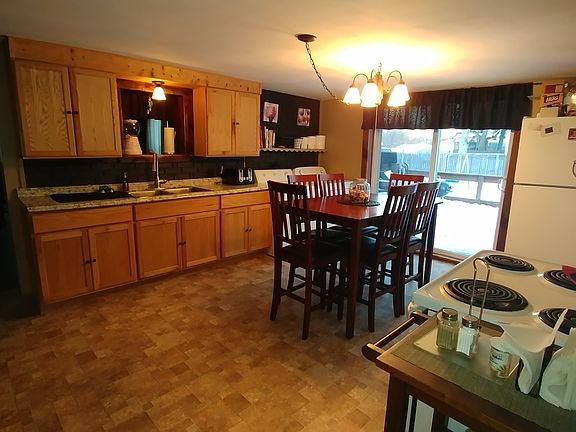 2nd image of 22 West St