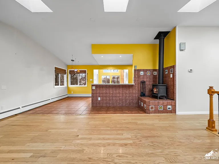 3868 Shannon Cir — Photo 3