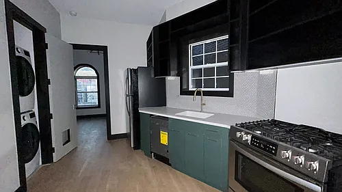 41 Van Wagenen Ave Photo 1