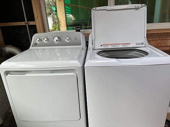 2nd image of 437 Gennessee St