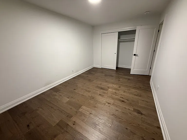 660 Hochelaga St #30 — Photo 33
