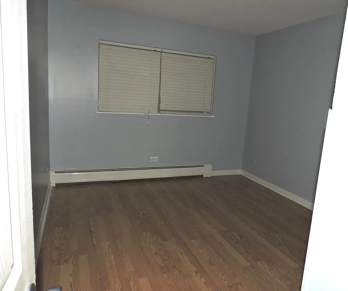 2 bed, 950 sqft, $1,800 — Photo 4