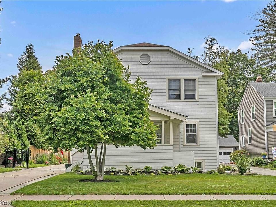1st image of 285 Bassett Rd